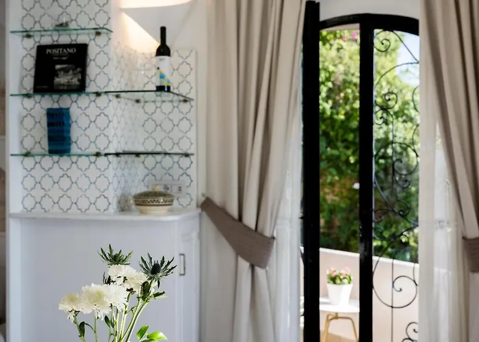 Casetta Arienzo Apartment *